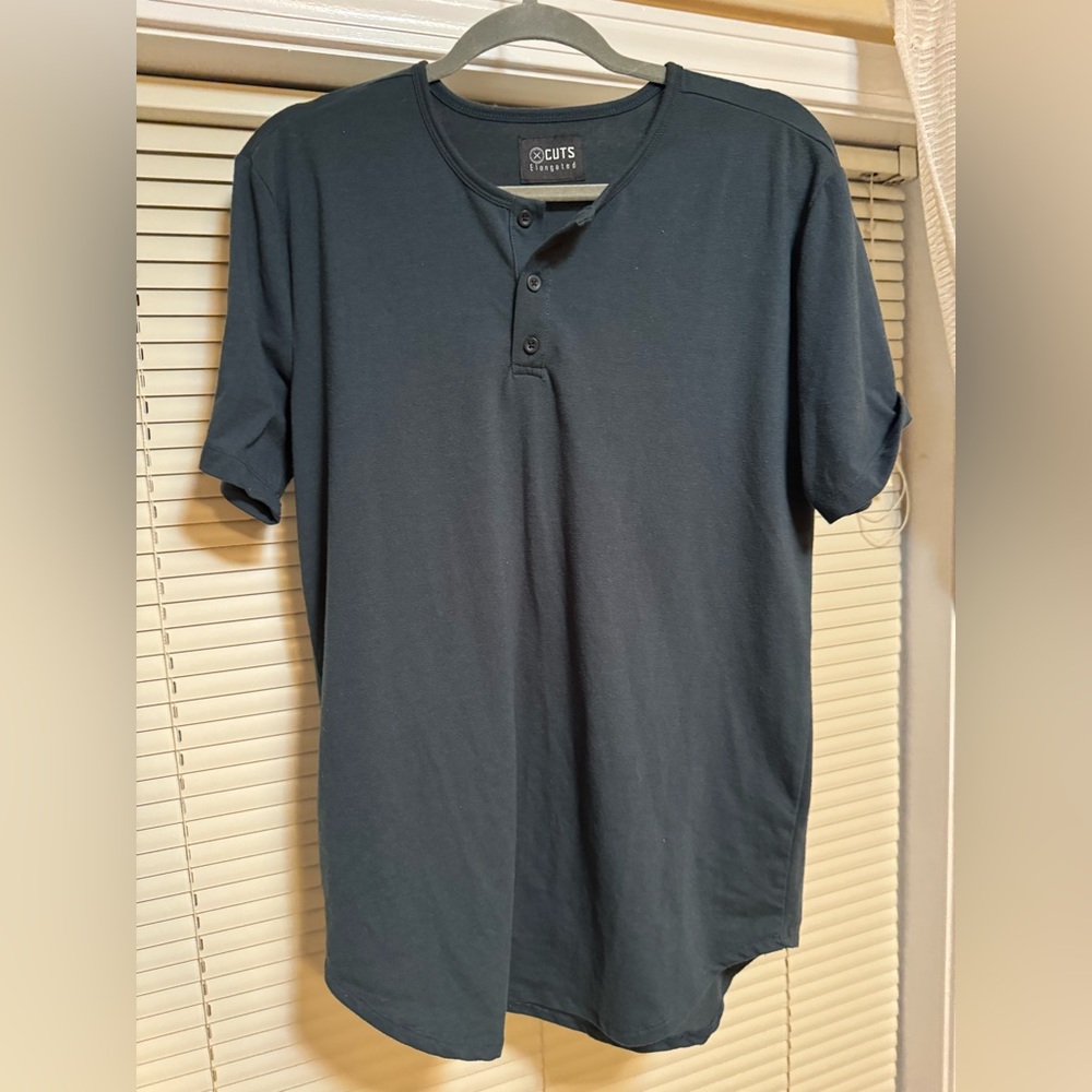 CUTS elongated short sleeve Henley